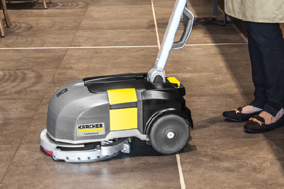 Fregadora y Aspiradora Modelo BD 30/4 C, Karcher