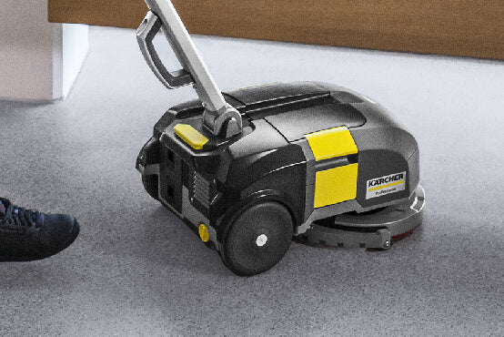 Fregadora y Aspiradora Modelo BD 30/4 C, Karcher