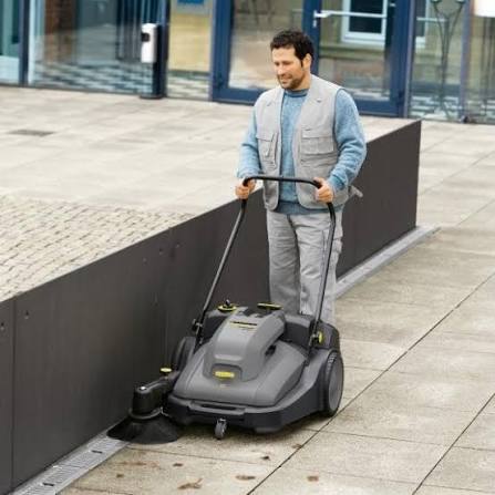 Barredora Modelo KM 70/30, Karcher