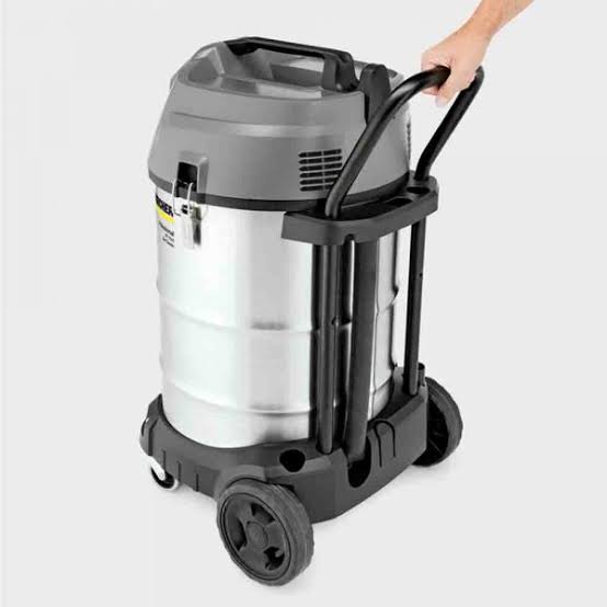 Aspiradora en Seco y Húmedo Modelo NT 70/2, Karcher