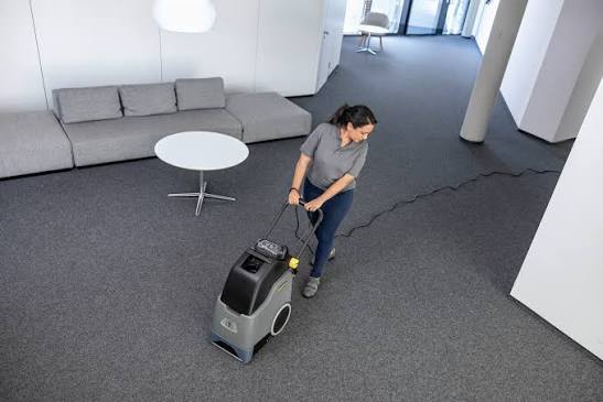 Limpiadora de Moquetas Modelo BRC 30/15 C, Karcher